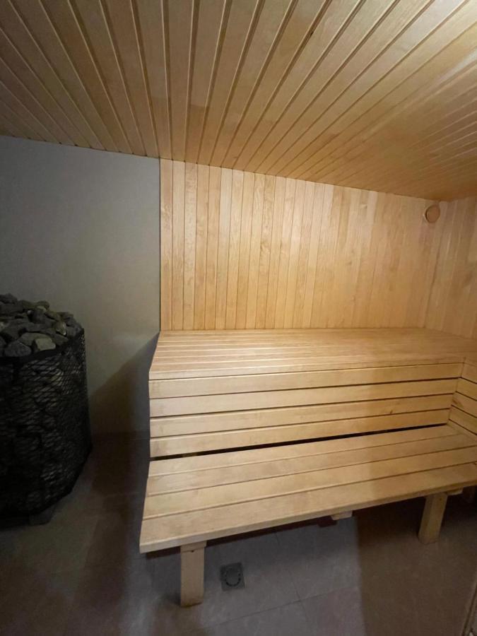 Pulkvedis Guest House Ventspils Buitenkant foto